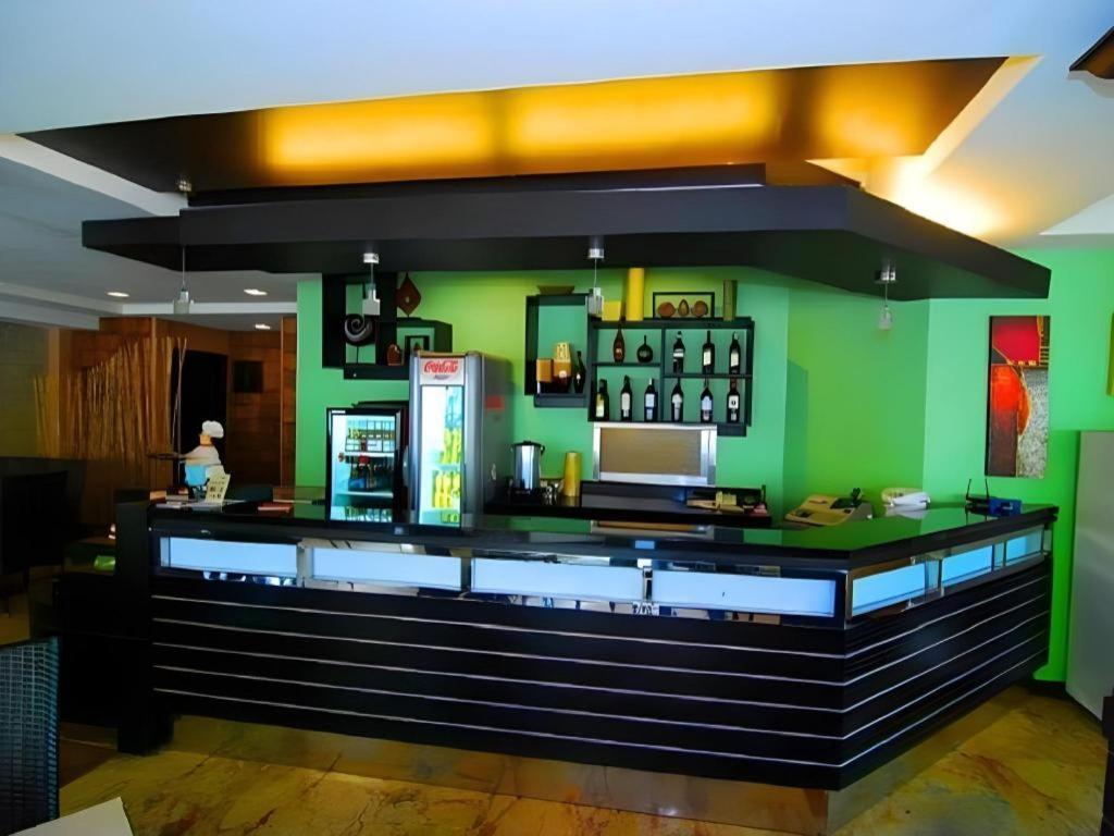 Mo2 Westown Hotel San Juan Bacolod Exterior foto