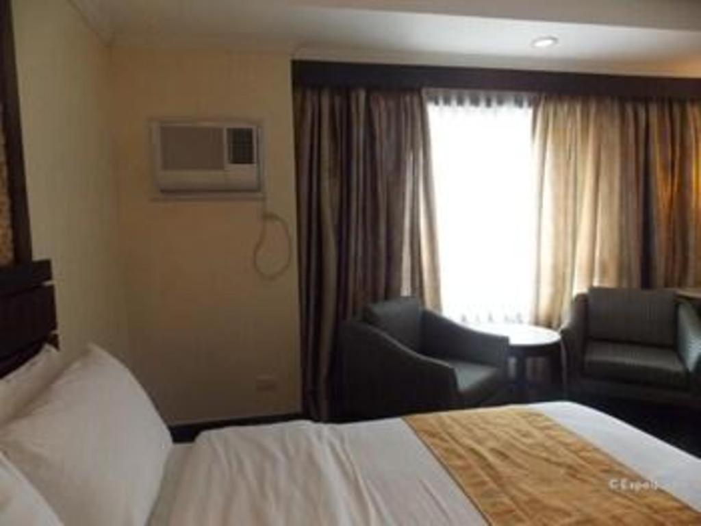 Mo2 Westown Hotel San Juan Bacolod Exterior foto