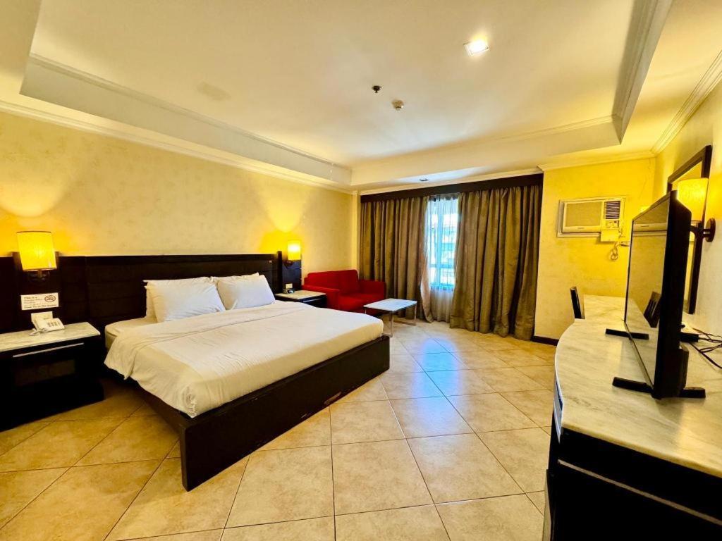 Mo2 Westown Hotel San Juan Bacolod Exterior foto